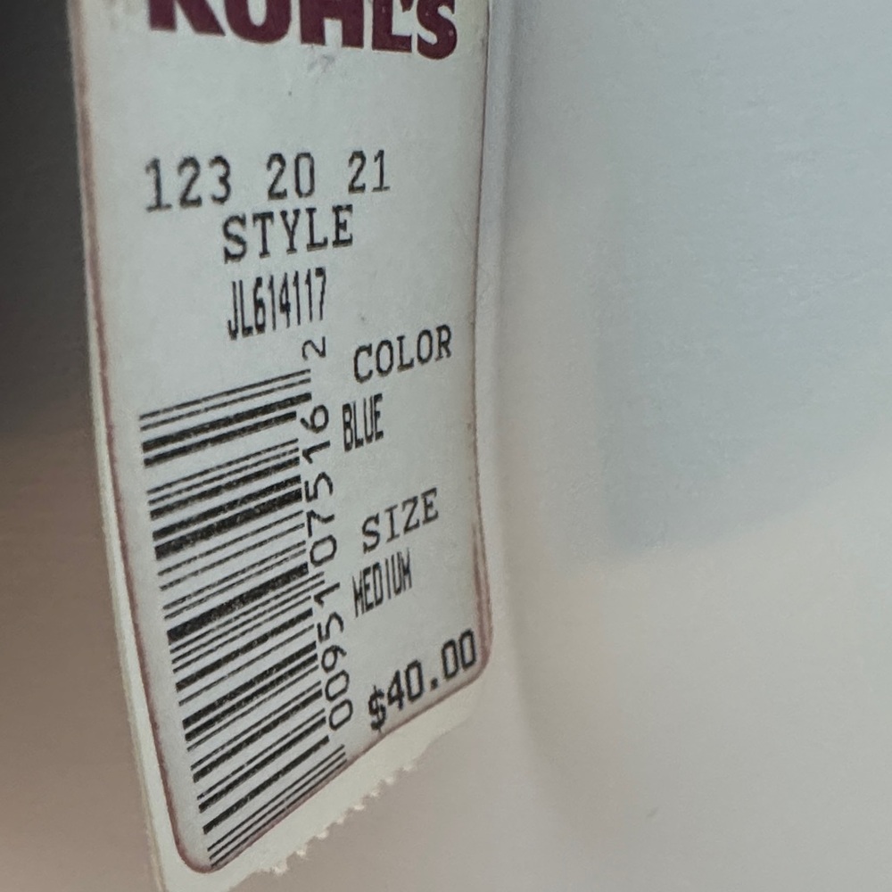 Jennifer Lopez Navy Textured Crop Top - Picture 4 of 5